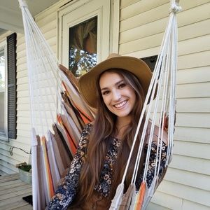 Meet your Posher, Kaitlyn